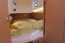 Sun Odyssey 410 in Lavrion Main Port thumbnail 13