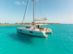 Lagoon 42 in Corsica / Propriano / Port of Propriano thumbnail 3