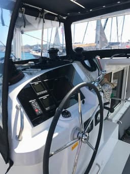 Lagoon 400 S2 in Lavrion Main Port thumbnail 7