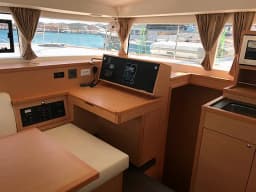 Lagoon 400 S2 in Lavrion Main Port thumbnail 9