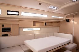 Oceanis 40.1 in Salerno / Marina d'Arechi thumbnail 28