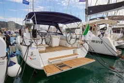 Oceanis 40.1 in Salerno / Marina d'Arechi thumbnail 6