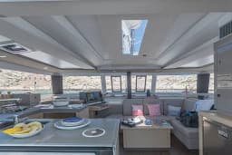 Astréa 42 in Fethiye / Yacht Classic Hotel thumbnail 18
