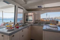 Astréa 42 in Fethiye / Yacht Classic Hotel thumbnail 19