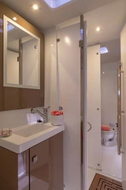 Astréa 42 in Fethiye / Yacht Classic Hotel thumbnail 26