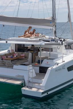 Astréa 42 in Fethiye / Yacht Classic Hotel thumbnail 28