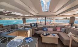 Astréa 42 in Fethiye / Yacht Classic Hotel thumbnail 5