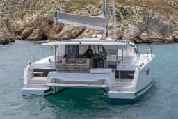 Astréa 42 in Fethiye / Yacht Classic Hotel thumbnail 9