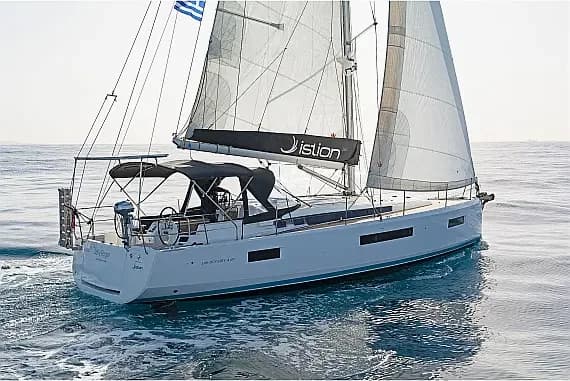 Sun Odyssey 440 in Athens / Alimos Marina - Photo 1