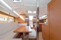 Sun Odyssey 440 in Athens / Alimos Marina thumbnail 7