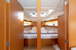 Sun Odyssey 440 in Athens / Alimos Marina thumbnail 8