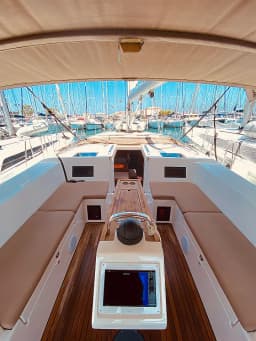 Bavaria C45 in Lefkada / D-Marin Marina Lefkas thumbnail 8