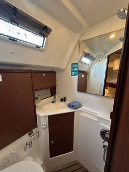 Bavaria Cruiser 46 Style in Athens / Alimos Marina thumbnail 5
