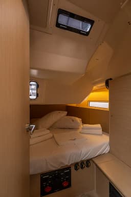Oceanis 40.1 in Salerno / Marina d'Arechi thumbnail 20