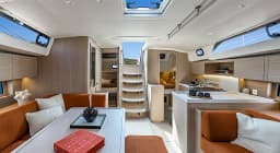 Oceanis 47 in Sardinia / Portisco / Cala dei Sardi thumbnail 8