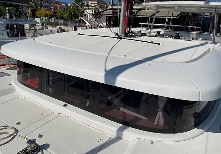 Lagoon 42 in Lavrion Main Port - Photo 4