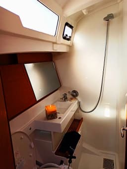 Sun Odyssey 490 in Preveza Marina thumbnail 22