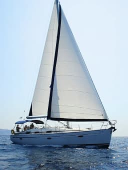 Bavaria C38 in Lefkada / Vliho Yacht Club thumbnail 10