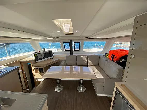 Lucia 40 in Ibiza / Marina Port Ibiza - Photo 3