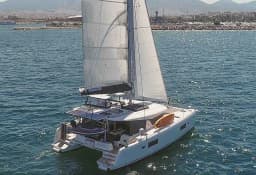 Lagoon 42 in Paros port thumbnail 18