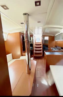 Oceanis 41.1 in Lefkada / Marina Perigiali thumbnail 10