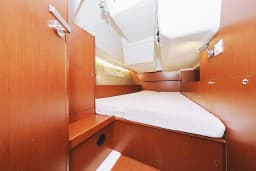 Oceanis 41.1 in Lefkada / Marina Perigiali thumbnail 15