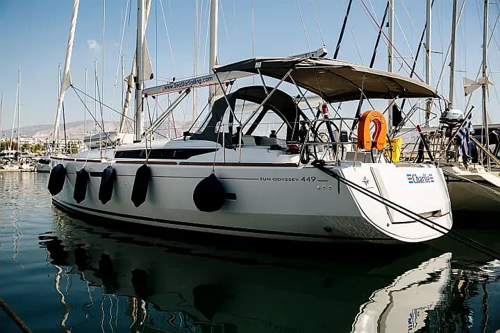 Sun Odyssey 449 in Athens / Alimos Marina - Photo 5