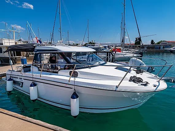 Merry Fisher 795 in Novigrad Dalmatia - Photo 1