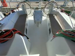 Sun Odyssey 42 in Sardinia / Portisco / Marina di Portisco thumbnail 7