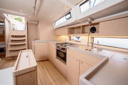 Oceanis 46.1 in Sicily / Furnari / Marina Portorosa thumbnail 9
