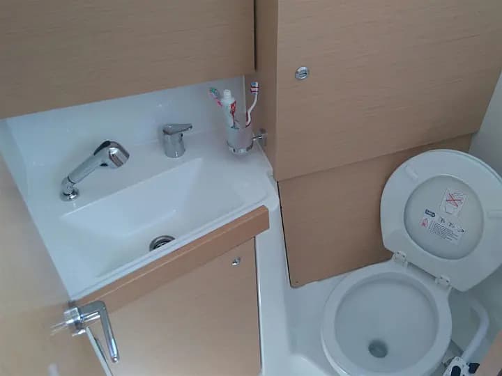 Oceanis 38 in Procida / Marina di Procida - Photo 4