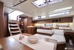 Oceanis 51.1 in Sardinia / Cannigione thumbnail 9