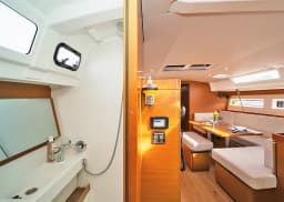 Sun Odyssey 490 in Athens / Alimos Marina thumbnail 17
