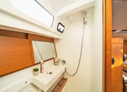 Sun Odyssey 490 in Athens / Alimos Marina thumbnail 18