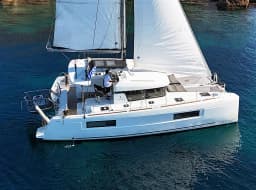 Lagoon 40 in Athens / Alimos Marina thumbnail 7