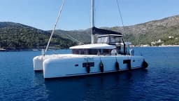 Lagoon 42 in Dubrovnik / ACI Marina Dubrovnik thumbnail 9