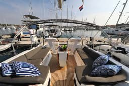 Hanse 458 in Šibenik / D-Marin Marina Mandalina thumbnail 5