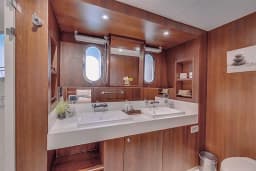 Luxury Motor Yacht in El Gouna - Hurghada / Abu Tig Marina thumbnail 19