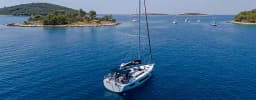 Dufour 44 in St. Lucia / Castries / Rodney Bay Marina thumbnail 4