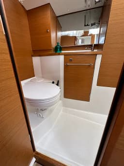 Sun Odyssey 389 in Drage / Marina Drage thumbnail 5