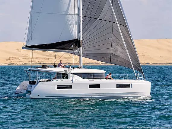 Lagoon 46 in Mallorca / Can Pastilla / Club Maritimo San Antonio De La Playa - Photo 1