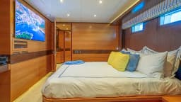 Motoryacht in Split / Port of Split / West Harbour thumbnail 40