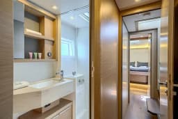 Lagoon 46 in Kaštel Gomilica / Marina Kaštela thumbnail 24