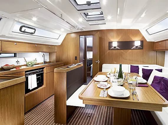 Bavaria Cruiser 46 in Sukošan / D-Marin Dalmacija Marina - Photo 3