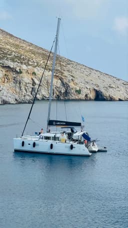 Lagoon 400 S2 in Rhodes New Marina thumbnail 4