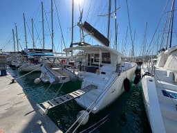 Lagoon 400 S2 in Rhodes New Marina thumbnail 7