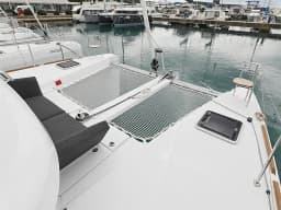 Lagoon 40 in Sukošan / D-Marin Dalmacija Marina thumbnail 9