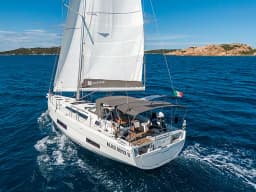 Dufour 470 in Sardinia / Cannigione thumbnail 10