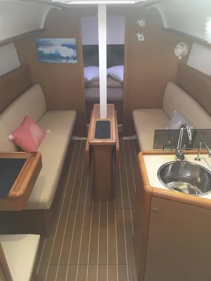 Sun Odyssey 33i in Corfu / Gouvia / D-Marin Marina Gouvia - Photo 5