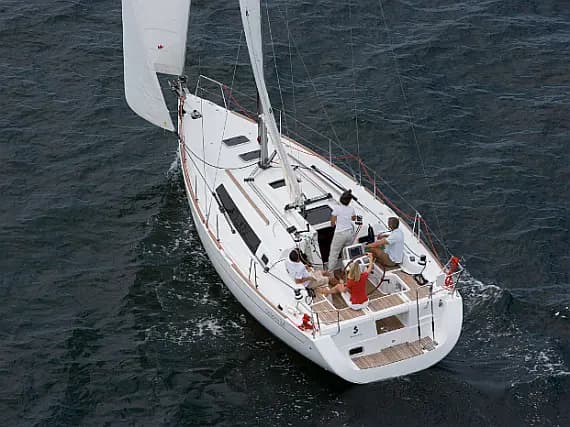 Oceanis 34 in Krk / Punat / Marina Punat - image 1